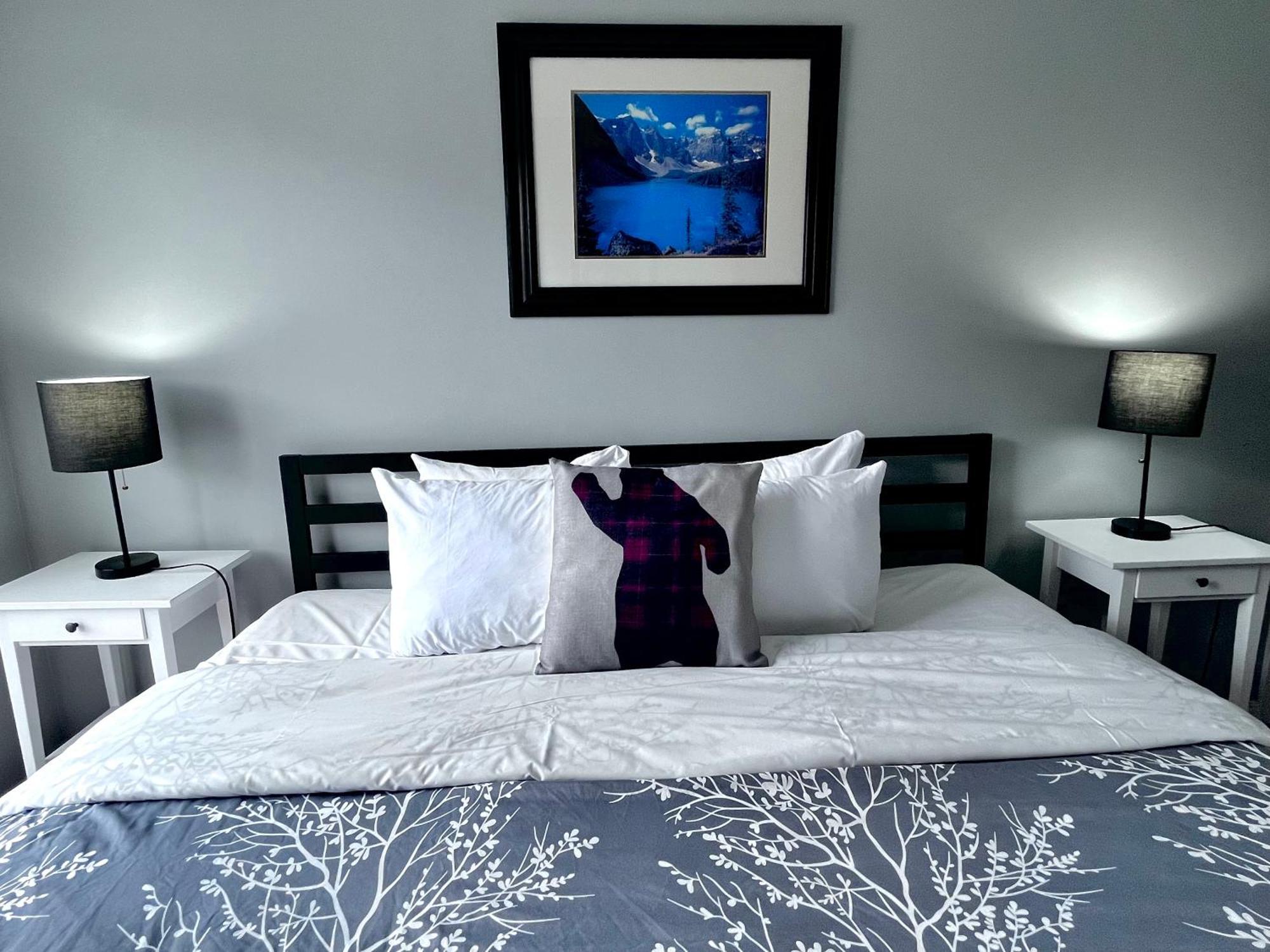 קאנמור Canadian Rockies Chalets מראה חיצוני תמונה