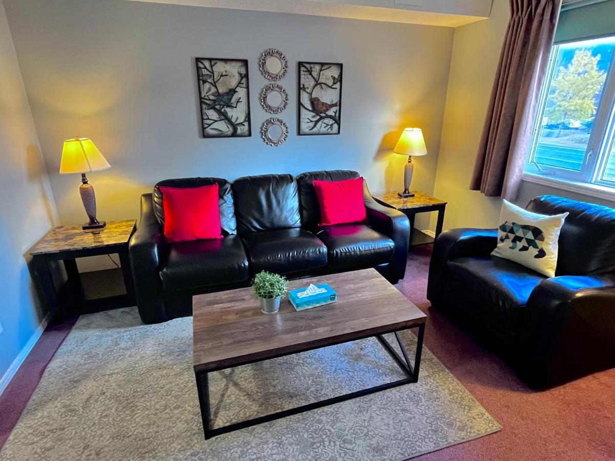 קאנמור Canadian Rockies Chalets מראה חיצוני תמונה