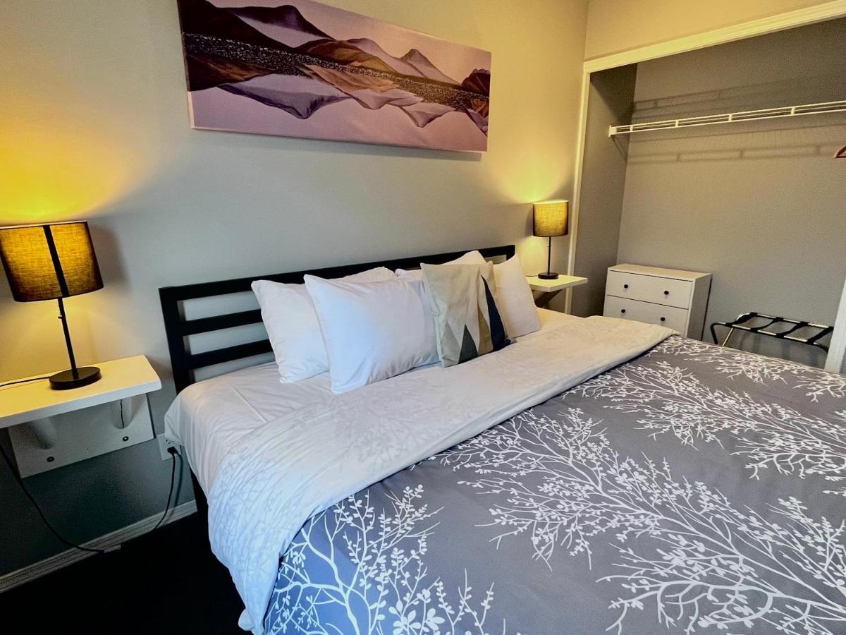 קאנמור Canadian Rockies Chalets מראה חיצוני תמונה