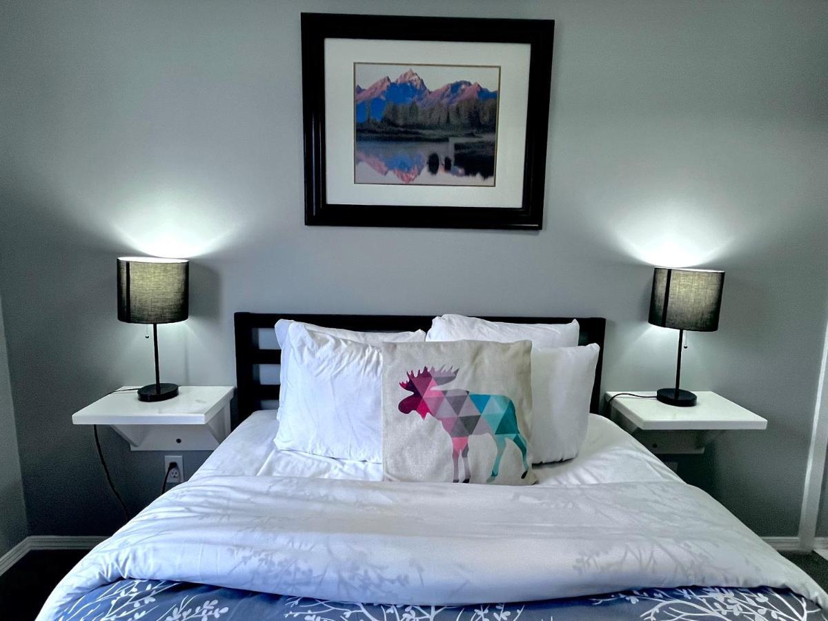 קאנמור Canadian Rockies Chalets מראה חיצוני תמונה