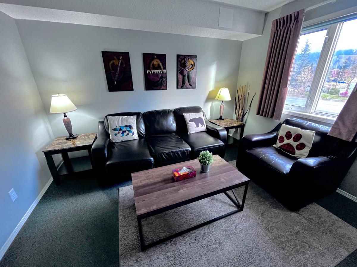קאנמור Canadian Rockies Chalets מראה חיצוני תמונה