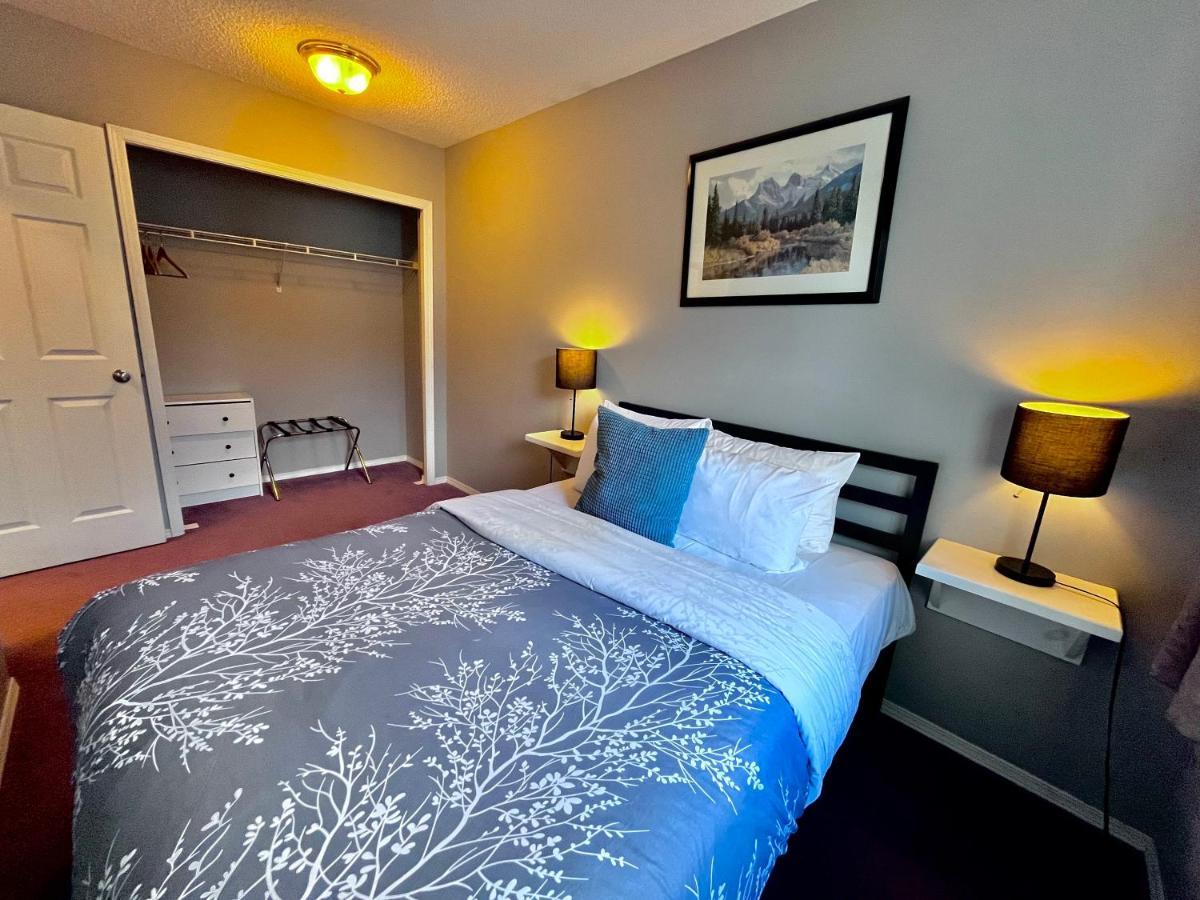 קאנמור Canadian Rockies Chalets מראה חיצוני תמונה