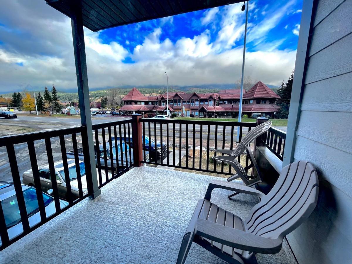 קאנמור Canadian Rockies Chalets מראה חיצוני תמונה