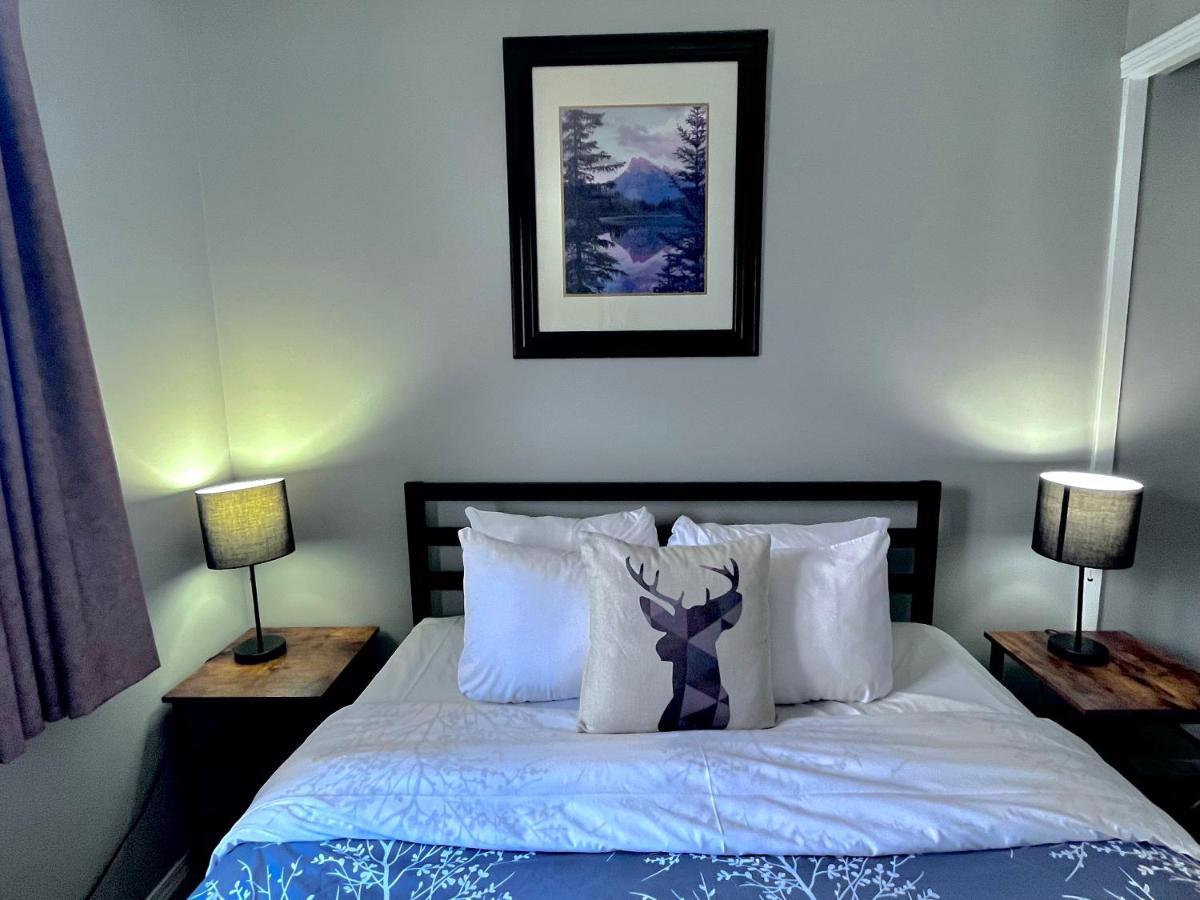 קאנמור Canadian Rockies Chalets מראה חיצוני תמונה