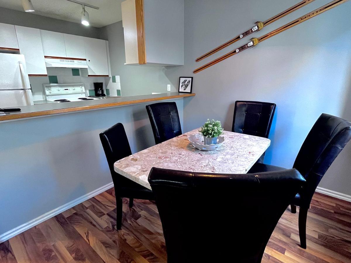 קאנמור Canadian Rockies Chalets מראה חיצוני תמונה